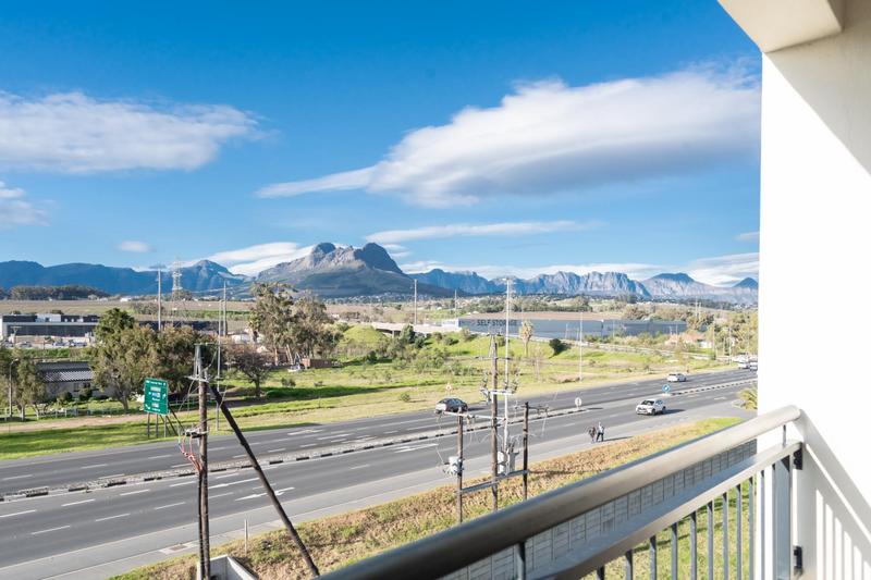 2 Bedroom Property for Sale in The Huntsman Western Cape